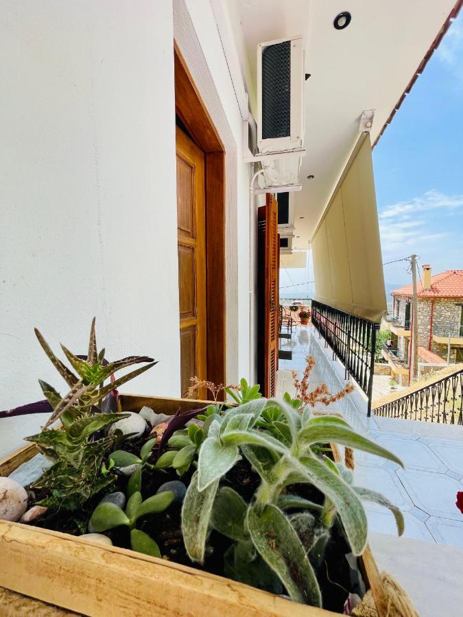 Guesthouse Lykourgos Mavrommation Ngoại thất bức ảnh